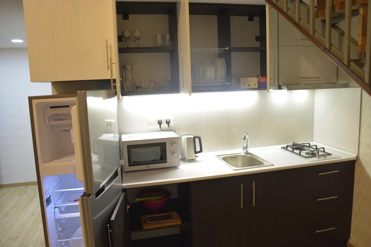 Full Comfort Apartment On Aghmashenebeli Tiflis Habitación foto