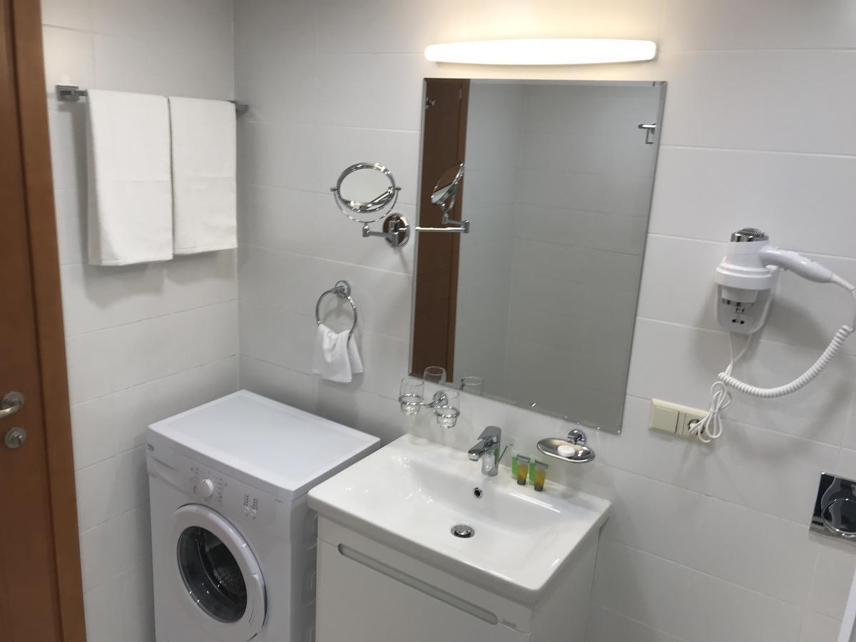 Full Comfort Apartment On Aghmashenebeli Tiflis Exterior foto