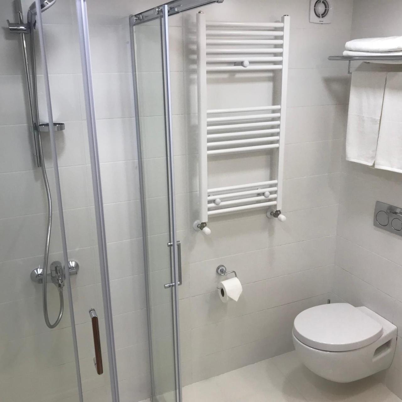 Full Comfort Apartment On Aghmashenebeli Tiflis Exterior foto