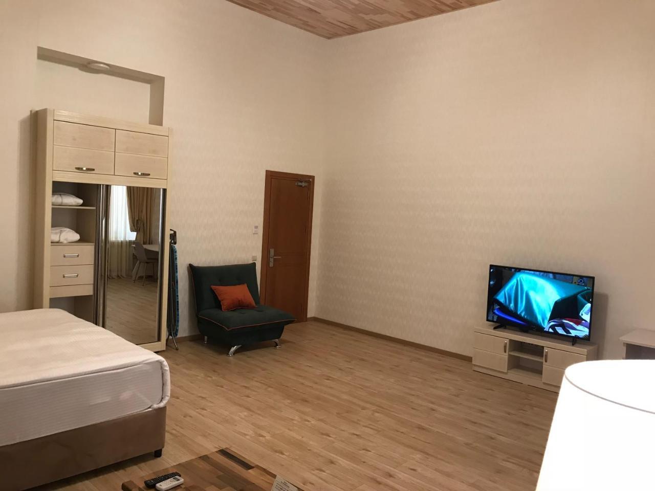 Full Comfort Apartment On Aghmashenebeli Tiflis Exterior foto