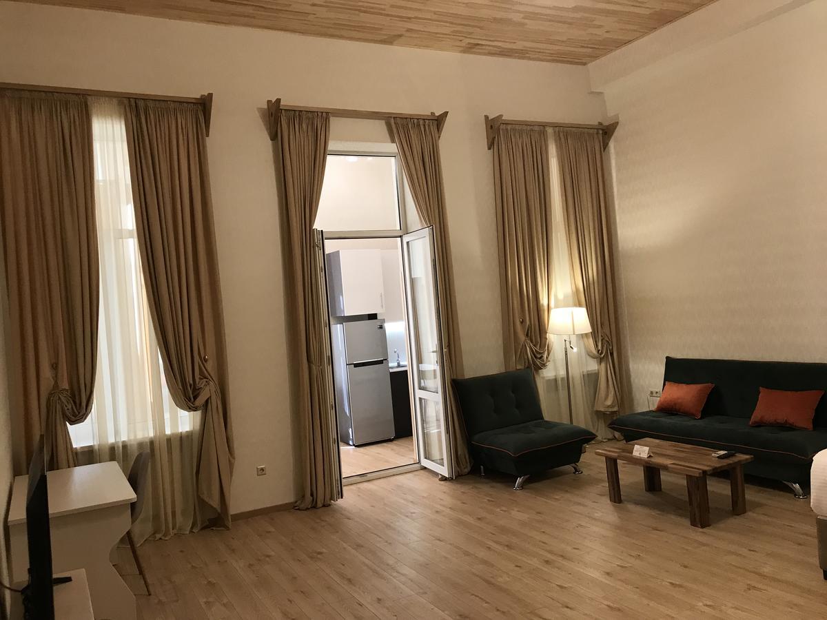 Full Comfort Apartment On Aghmashenebeli Tiflis Exterior foto