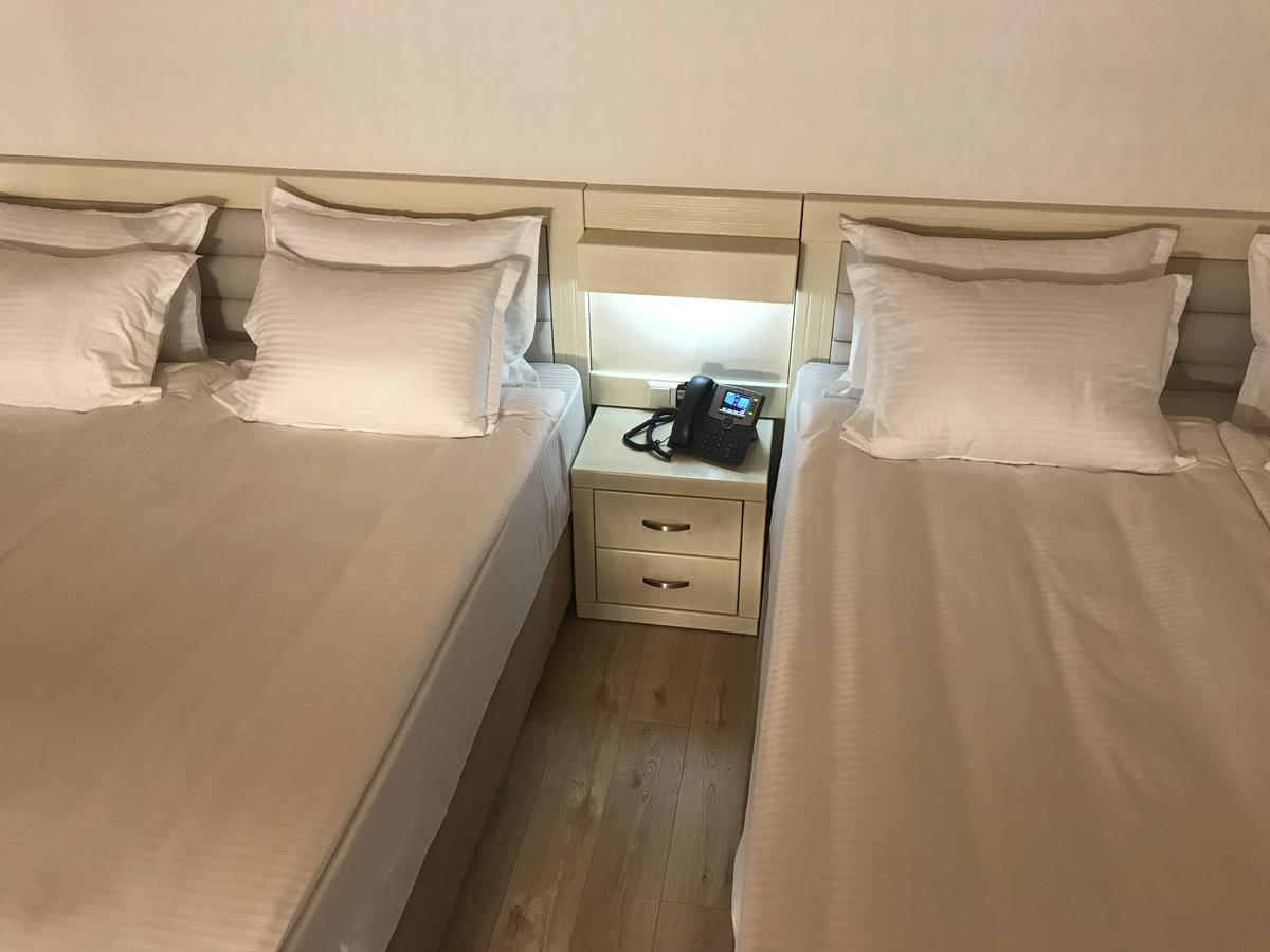 Full Comfort Apartment On Aghmashenebeli Tiflis Exterior foto