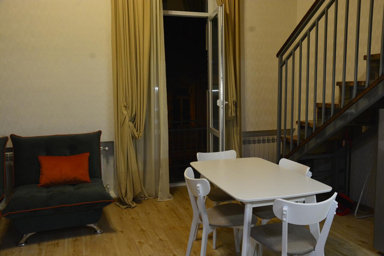 Full Comfort Apartment On Aghmashenebeli Tiflis Exterior foto